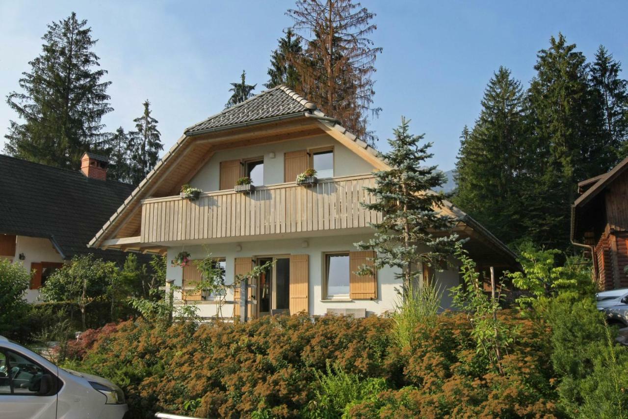 Apartma - Pocitniska Hisa Lodi Holiday home *