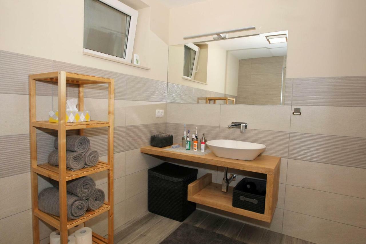 Holiday home Apartma - Pocitniska Hisa Lodi